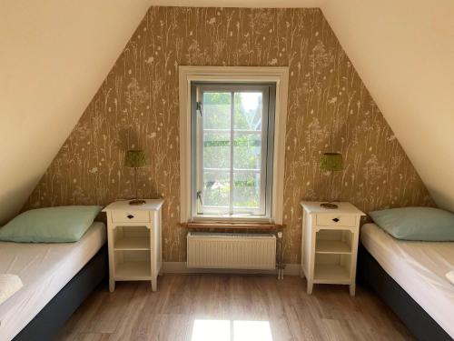 Cozy villa in Wieringer style near the Wadden Sea - image 2