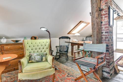 Cozy Catskills Vacation Rental with Deck! in Fleischmanns, USA
