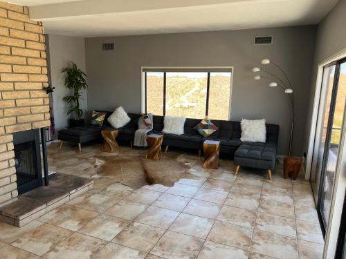 Mountainside Retreat in Yucca Valley, USA