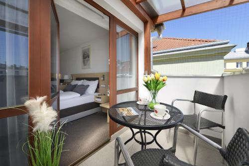 Prague Season Hotel - image 14