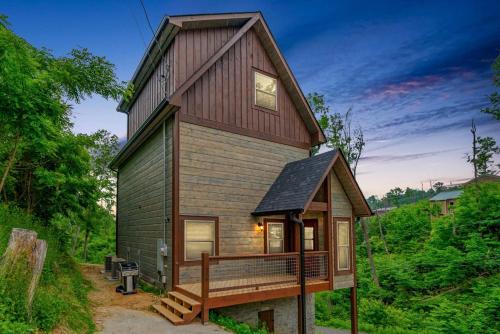 Mountain Time in Gatlinburg, USA