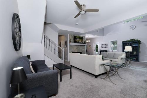 Gervinwold Creekside By Colonial Properties - image 10