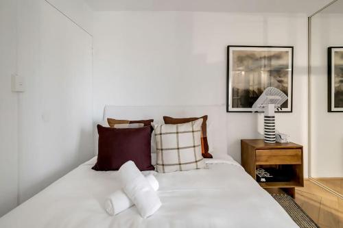 Cosy Retreat in Bondi Junction -1BR Gem - image 9