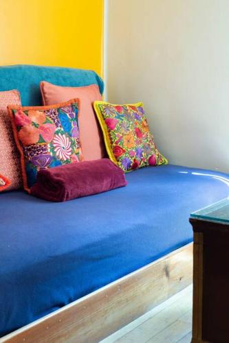 Cosy and colorful apartment RomaSur