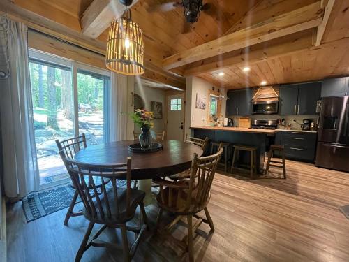 Adirondack Cabin Retreat in Adirondack, USA