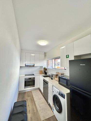 Apartment in Bondi Beach-StayBay near Doughboy Pizza North Bondi