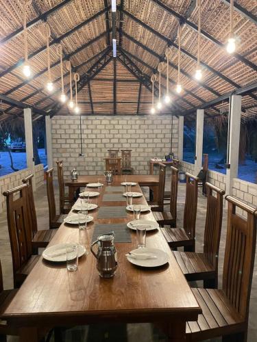 Restaurant, Northjoy Resort Villa in Kilinochchi