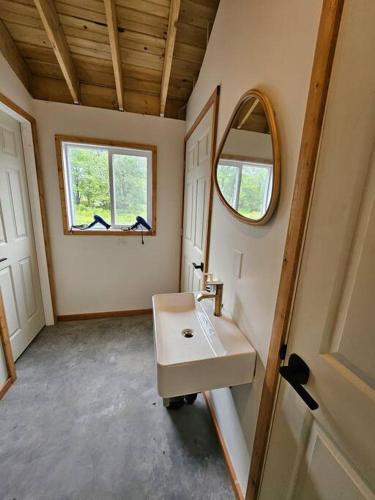 Sunken Escapes Cabin 7 in New Minas (NS)