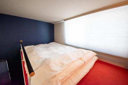 Standard Double Room image 10