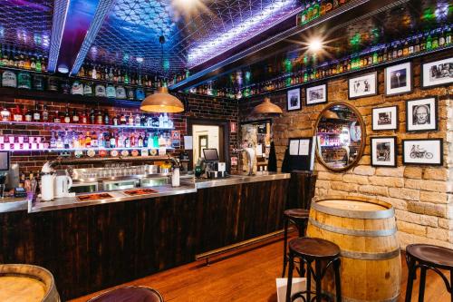 Pub/Lounge, George IV Inn in Picton (NSW)