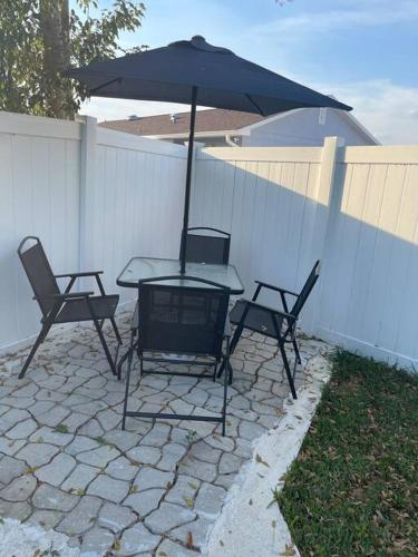 Contemporary Studio W Full kitchen near Universal in Orlando, USA