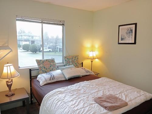 Langley Holiday Home - Stylish Room in Langley, Canada