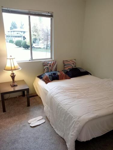 Langley Holiday Home - Stylish Room in Langley, Canada