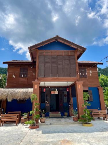 Exterior view, Kek Lok Si Inn in Air Itam