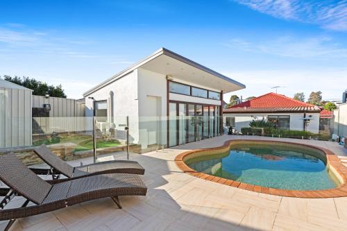 Outstanding 4-Bed Home with Garden Pool & More