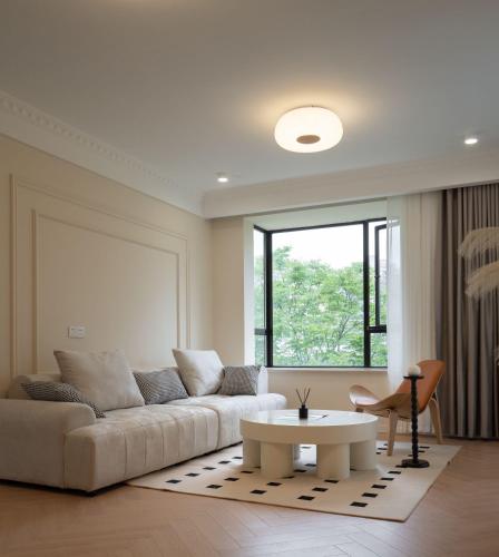 Eastern Hub - Bund Branch Xintiandi and People's Square 3-Bedroom Apartment in Huangpu beautiful Garden, Shanghai (photo 6)