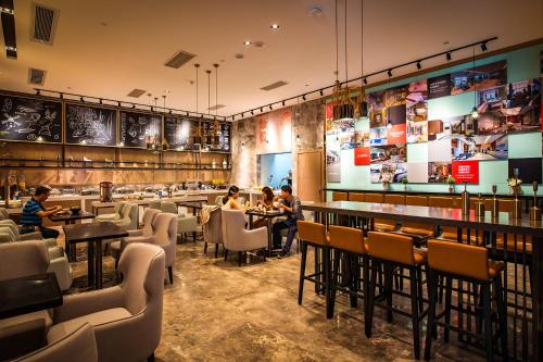 宜尚酒店(清远顺盈广百店) 宜尚酒店(清远顺盈广百店)