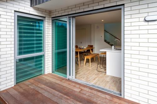 Facilities, Spacious Stay near Avon River with Carpark in Shirley