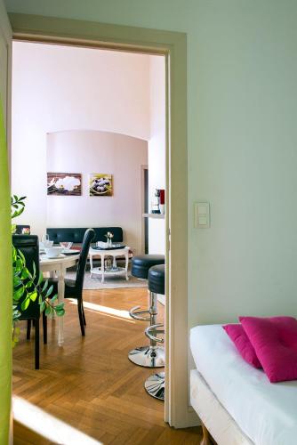 Appartements Centre Ville Massena avec vue - image 6