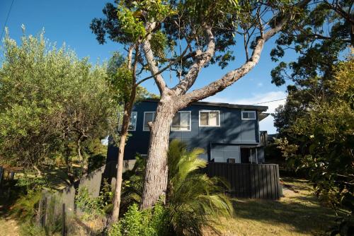 Blissful Beachfront Apartment Broulee in Broulee