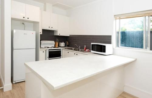 Blissful Beachfront Apartment Broulee in Broulee