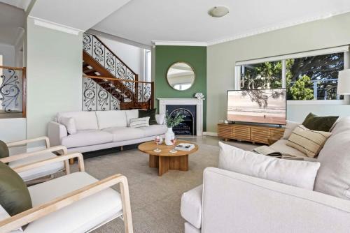 The Coastal Postcard Bundeena in Bundeena