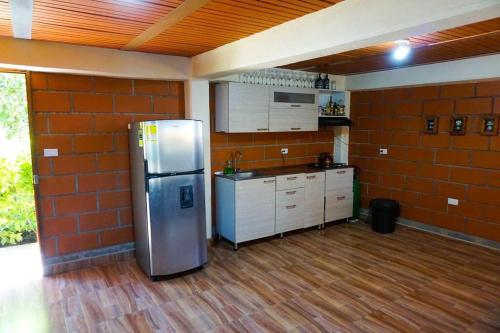 Retro Finca Urrao - Peaceful Avocado Farm Retreat in Urrao