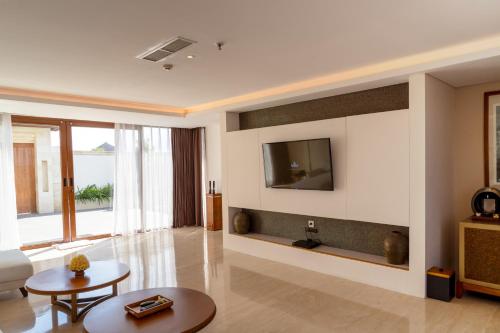 Royal Suite Villa with Private Pool image 5