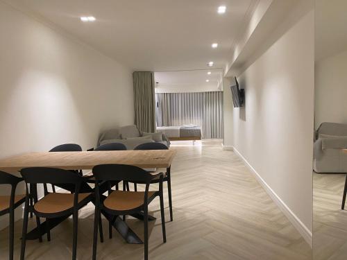 Triple A - Family hospitality Near Ermou - FREE Parking!, Athen (Foto 6)