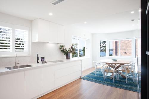 Dazzling Diamond, Point Piper Isyd in Point Piper