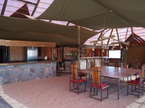 Facilities, Camp Gecko - PRIVATE NATURE RESERVE; TENTED CAMP AND CAMPSITE in Solitaire