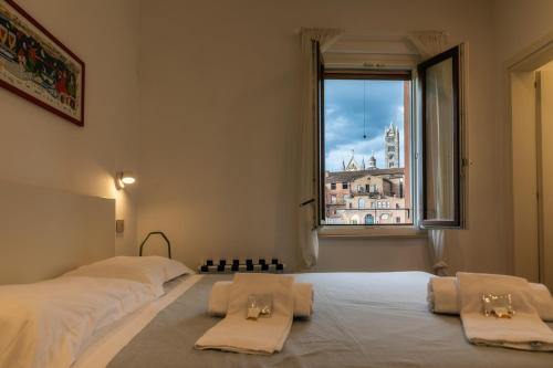 The View, Siena