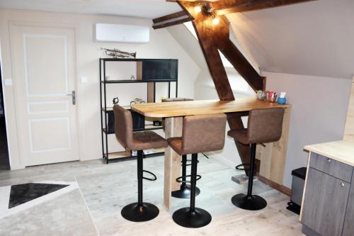 Logement Cosy type Loft près de Saint Quentin (Logement Cosy type Loft pres de Saint Quentin) in Bernot