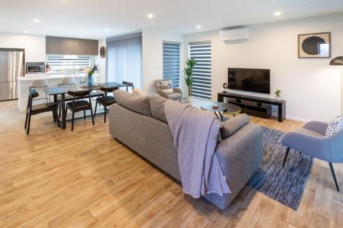 Facilities, Urban comfort and parking near Avebury Park in Shirley