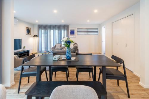 Facilities, Urban comfort and parking near Avebury Park in Shirley