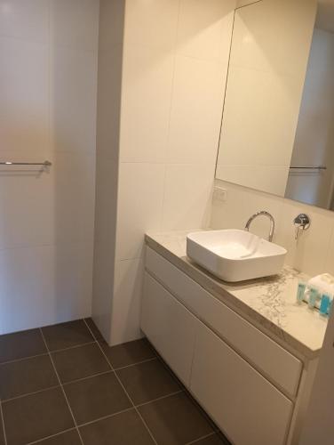 Photo - Kirra Surf Apartments