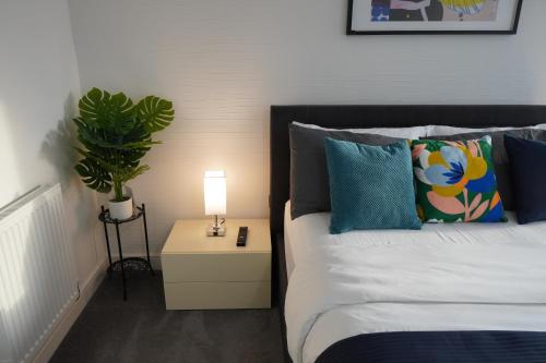 Luxury Rooms - Pick a Room - Free Parking & Kitchen Access, Near Etihad Stadium, The Coop Live & Piccadilly Station, Manchester, Manchester (foto 7)