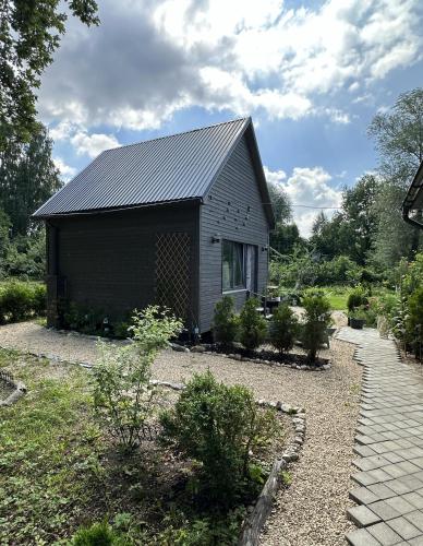 Amazing little house on an island with garden, Riga (foto 7)