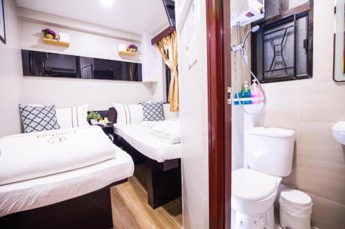 Comfort Guest House - C and E Room Type - Standard Twin Room