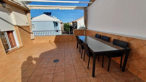 Casa céntrica, 3 dormitorios, gran terraza, cerca de la playa (Casa centrica, 3 dormitorios, gran terraza, cerca de la playa) in 蓬普翁布里亞