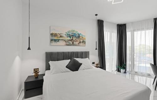 Lovely Home In Sorici in Sorici