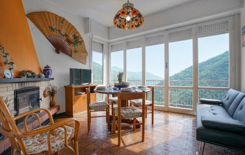 3 Bedroom Amazing Apartment In Avegno in Avegno