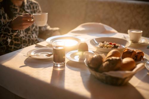 Hotel Austria - image 2