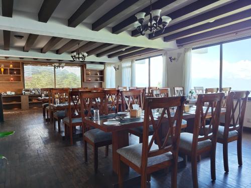 Restaurant, Hotel Himalayan Villa - Nagarkot  in Baluwapati Deupur