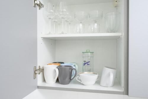 One-Bedroom Apartment image 9
