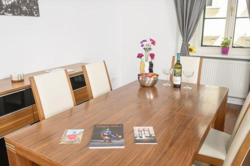 One-Bedroom Apartment image 6