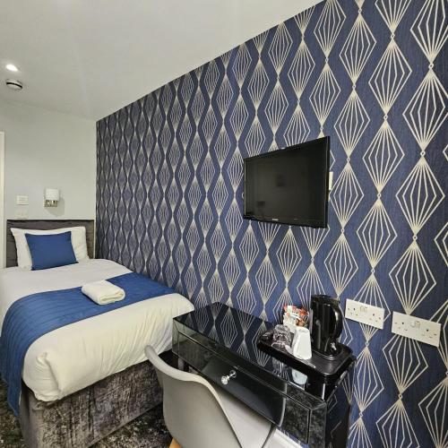 George Hotel - image 13