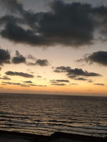 Strand, شقه بغرفتي نوم فيو بحر كامل إسكندرية (شقه بغرفتي نوم فيو بحر كامل إسكندرية) in Al-'Amriyah