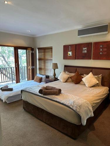 Elements Private Golf Estate - Earth Aspire - Moi Travel Signature Luxury Villa in Trompsburg