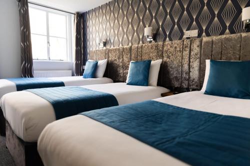 George Hotel - image 4